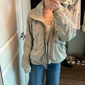 lululemon rain jacket size 4